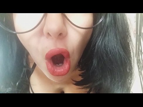 ❤️ Querida, a túa madrastra non te deixa ir hoxe á escola... necesitote demasiado... Porno na pornografía gl.com-pornzog.ru ﹏