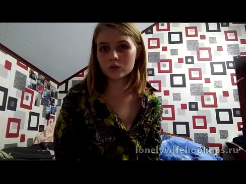 ❤️ A moza estudante rubia de Rusia gústanlle os pollos máis grandes. Porno na pornografía gl.com-pornzog.ru ﹏
